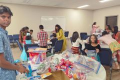 2025 Manna Bags Packing